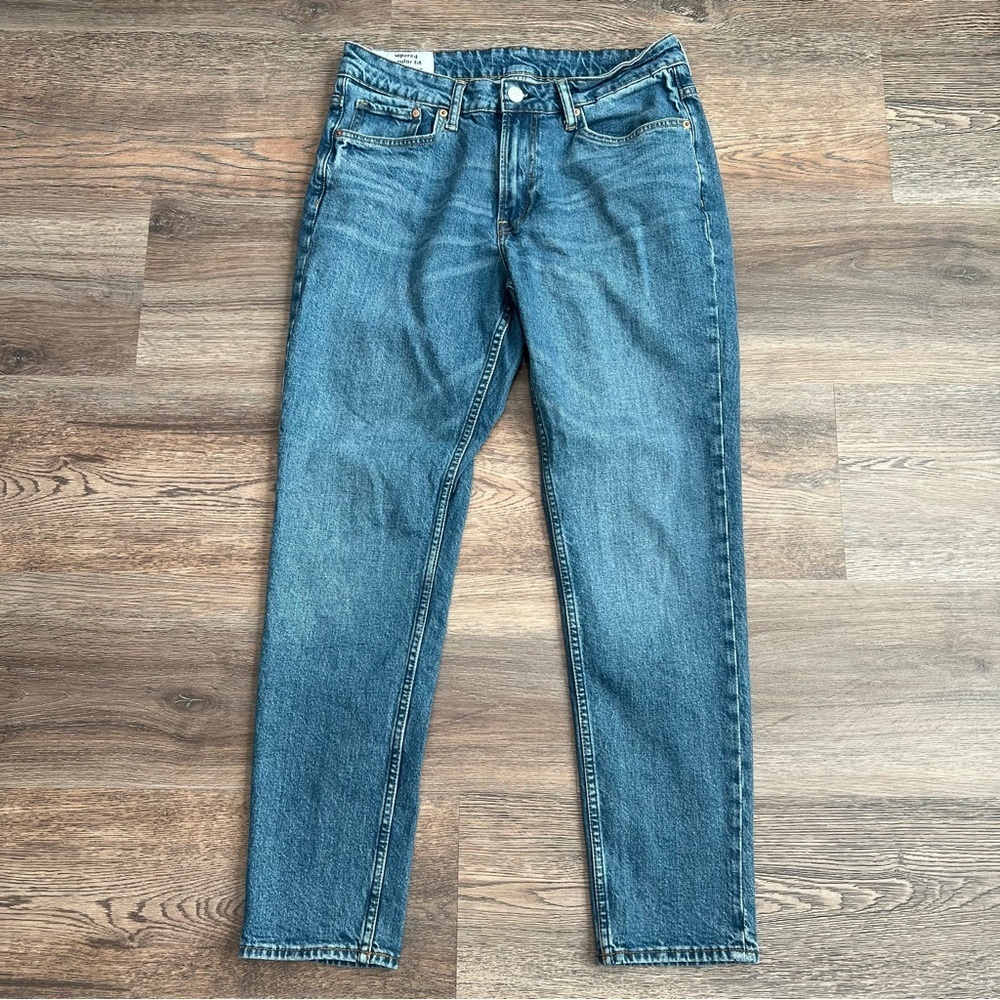 H&M Men’s Tapered Regular Fit Blue Jeans – Size 32x32 Classic Denim Casual